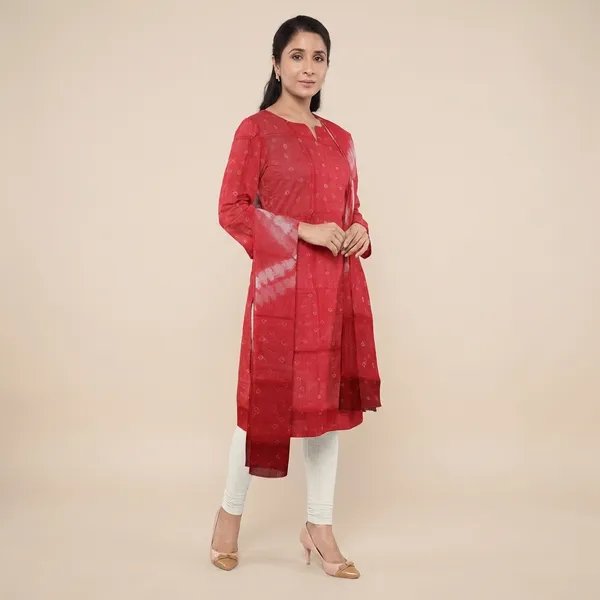 Red_Cotton_Premium_And_Elegant_Kurta_With_Dupatta_For_Women