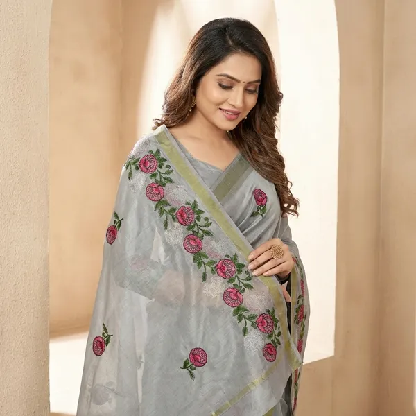 Grey_Silk_Premium_And_Elegant_Saree_For_Women