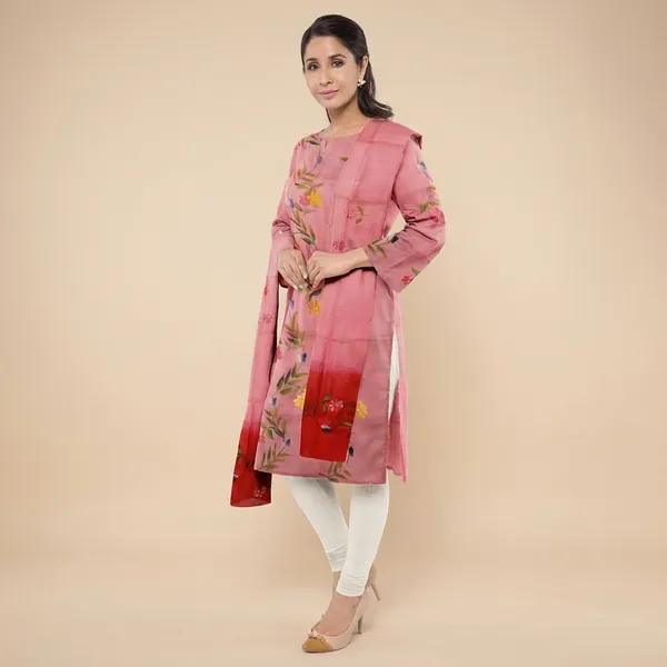 Pink_Cotton_Premium_And_Elegant_Kurta_With_Dupatta_For_Women