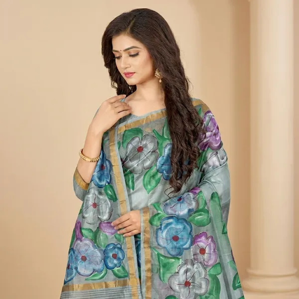 Multicolor_Synthetic_Premium_And_Elegant_Saree_For_Women