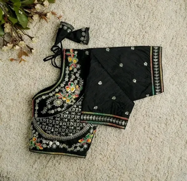Embroidered_Black_Saree_Blouse_With_Floral_Mirror_Work