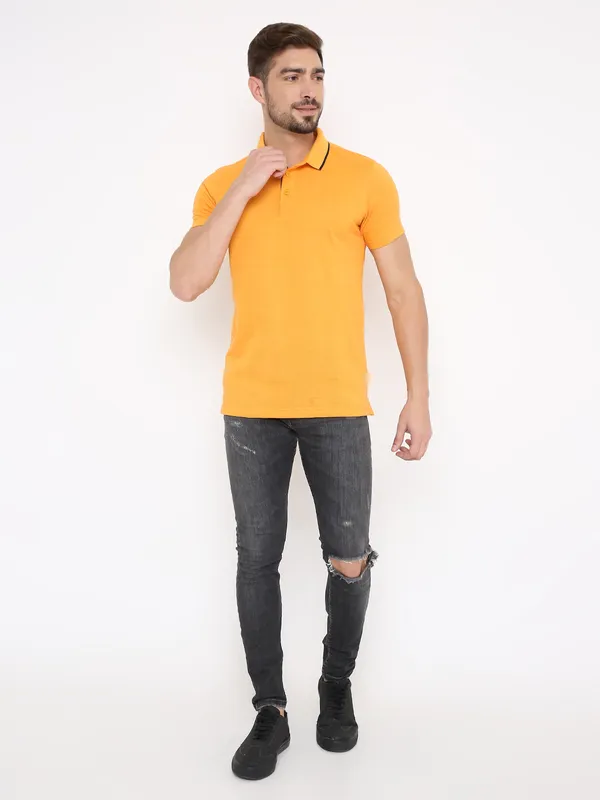 YELLOW_POLO_TSHIRT