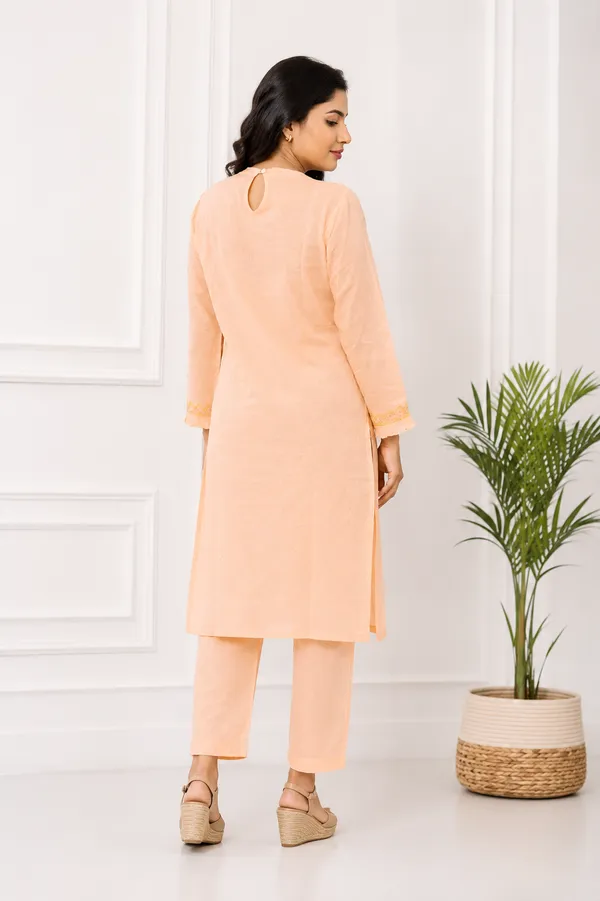 Mulmul_cotton_peach_kurta_with_contrast_chikan_embroidery