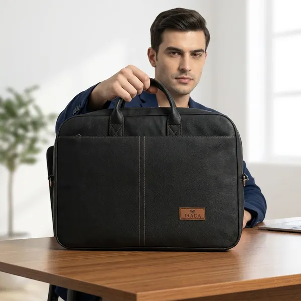 Black_Synthetic_Leather_Laptop_Sleeve_For_Unisex