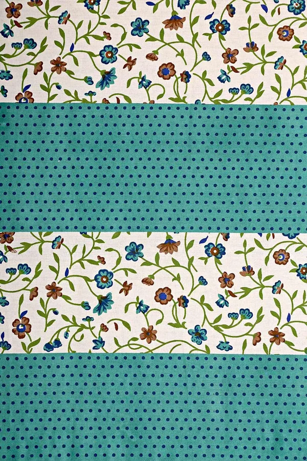 Cotton_Printed_Bedsheet_Set_With_Pillow_Covers