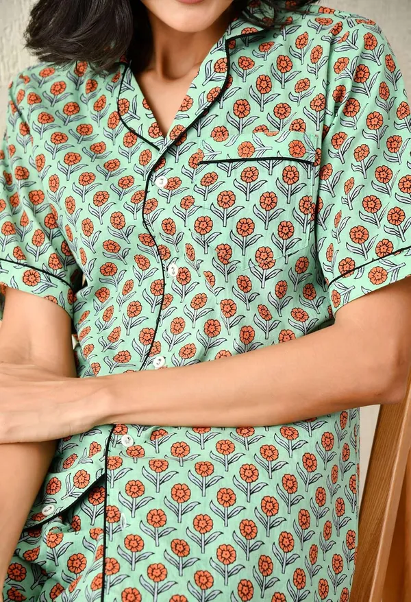 Women_S_Cotton_Floral_Printed_Lapel_Collar_Night_Suit
