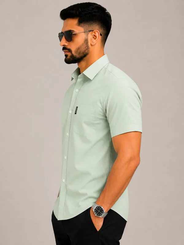 Drexo_Men's_Cotton_Oxford_Half_Sleeve_Solid_Shirt