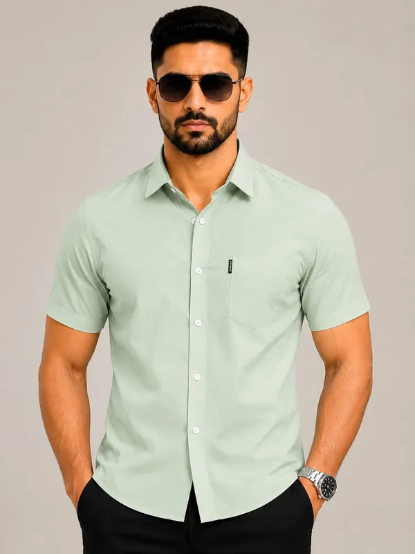 Drexo_Men's_Cotton_Oxford_Half_Sleeve_Solid_Shirt