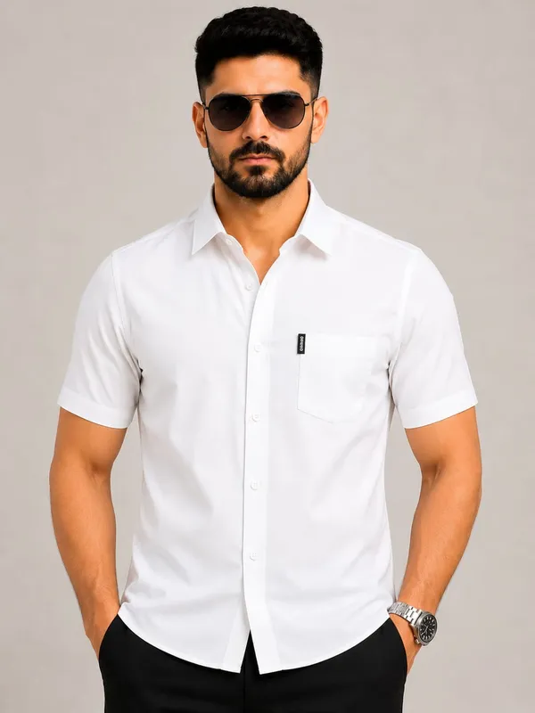 Drexo_Men's_Cotton_Oxford_Half_Sleeve_Solid_Shirt