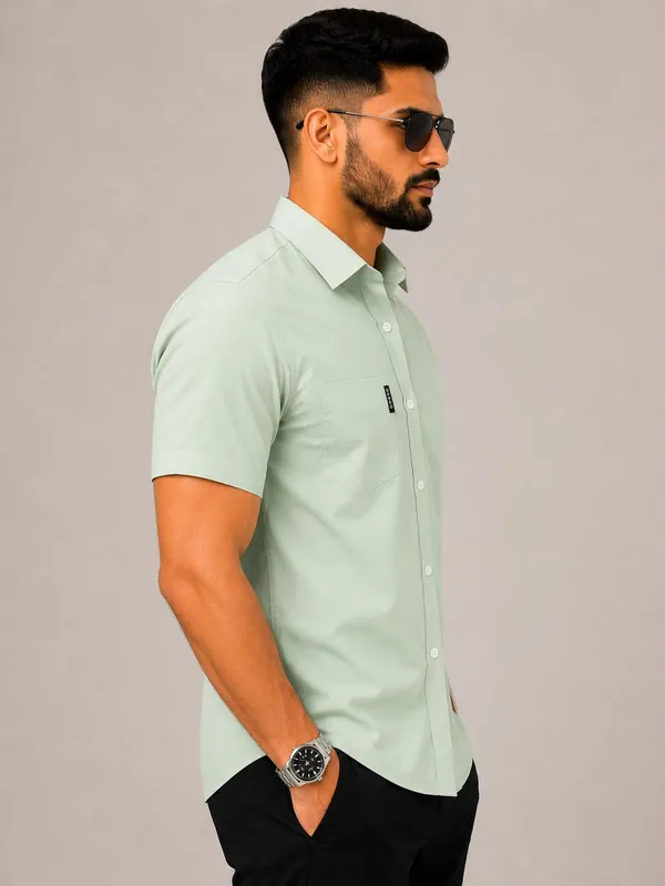 Drexo_Men's_Cotton_Oxford_Half_Sleeve_Solid_Shirt