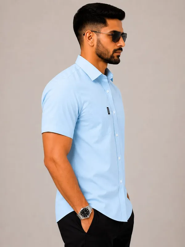 Drexo_Men's_Cotton_Oxford_Half_Sleeve_Solid_Shirt