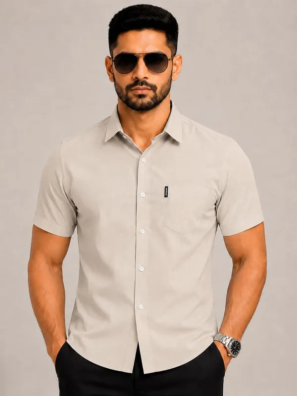 Drexo_Men's_Cotton_Oxford_Half_Sleeve_Solid_Shirt