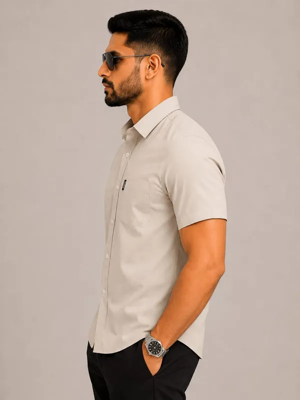 Drexo_Men's_Cotton_Oxford_Half_Sleeve_Solid_Shirt
