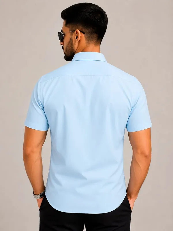 Drexo_Men's_Cotton_Oxford_Half_Sleeve_Solid_Shirt