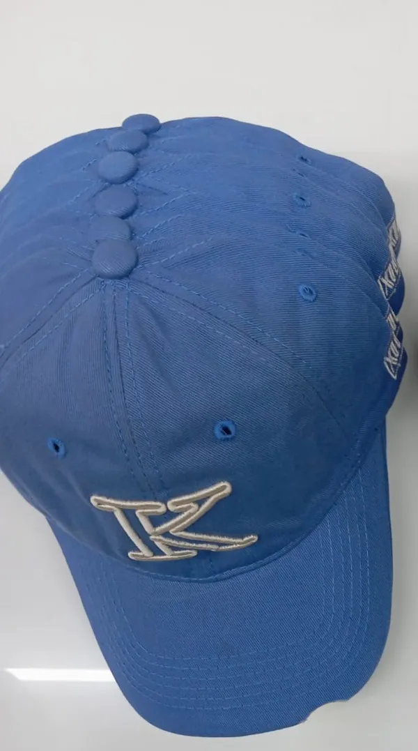 Blue_Cotton_Baseball_Cap_With_Logo_Embroidery_For_Unisex