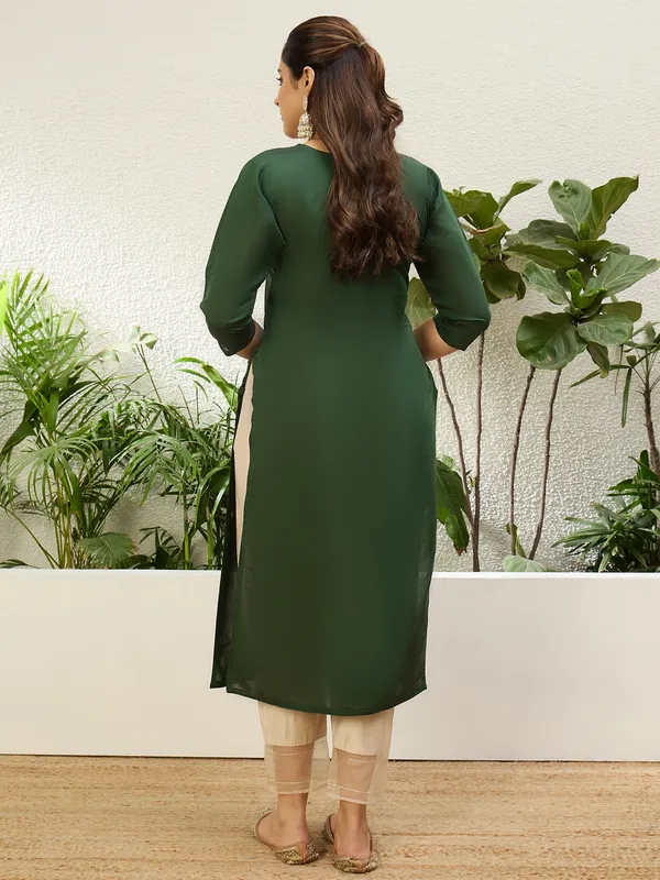 Kivra_Yellow_Women_Kurta_and_Pant_Dupatta_Sets_Silk_Fabrics_with_Embroidery