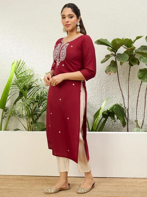 Kavya_Silk_Blend_Embroidered_Straight_Kurta_Set_with_Trousers_&_Dupatta