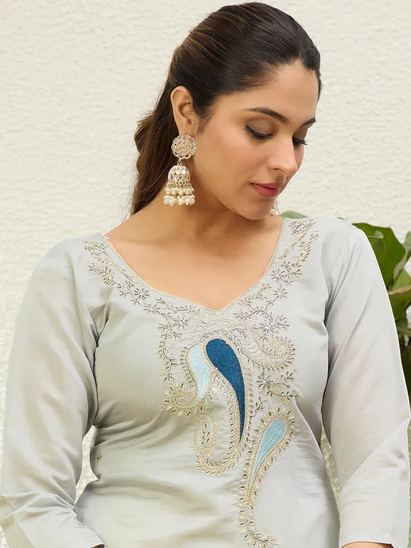 Sukoon_Rust_Embroidred_Kurta_Sets_with_Sequins_Work_Women_Suits