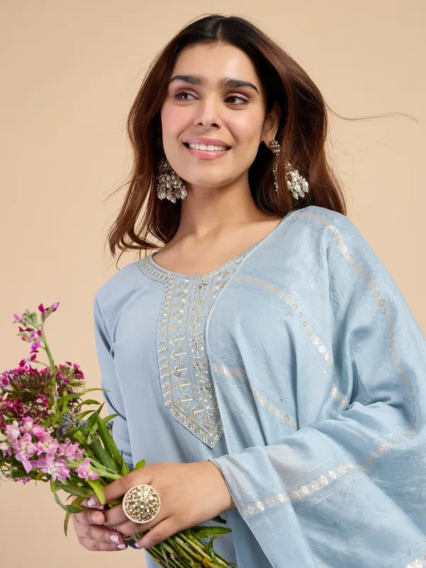 Teal-blue_Exclusive_Embroidered_Kurta_Plazo_Set_for_Women