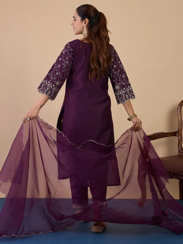 Beige_Elegant_Silk_Kurta_Pant_Set