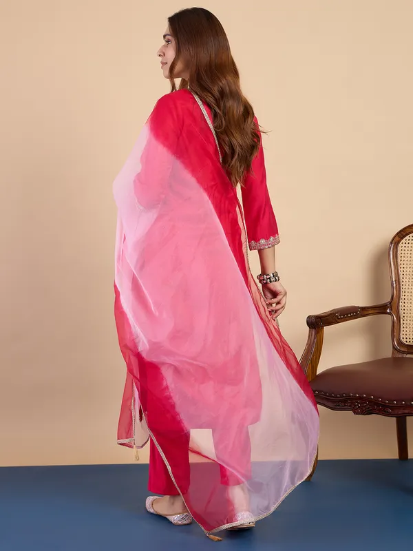 Purple_Women�s_Traditional_Kurta_Pant_Set_with_Dupatta