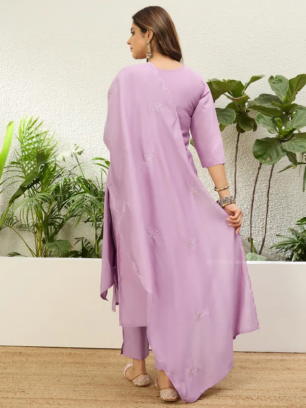 Lavender_Women's_Designer_Kurta_Pant_Set_Premium_Pattern_Collection