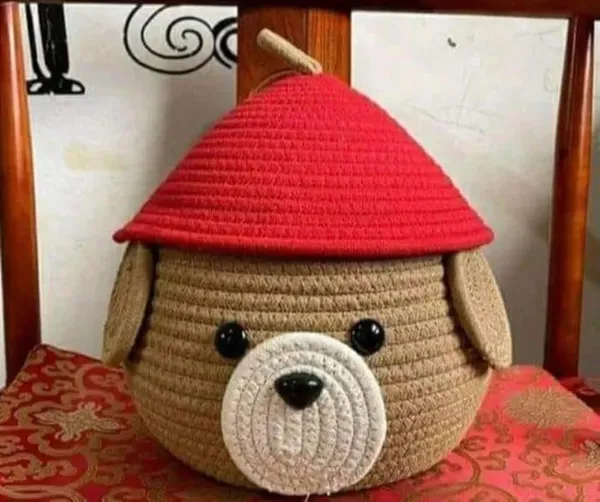 Handmade_Crochet_Dog_House_Basket_With_Red_Roof_Cute_Puppy_Face_Storage_Organizer