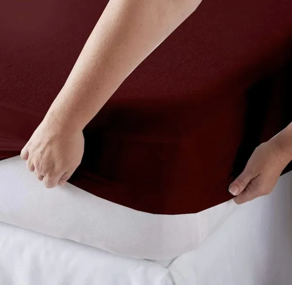 Elastic_Fitted_Bed_Waterproof_Mattress_Protector_100%_With_Deep_Pockets_Single,_Double_And_King_Size