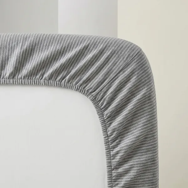 Grey_Striped_Fitted_Bedsheet_Set_With_2_Pillow_Covers