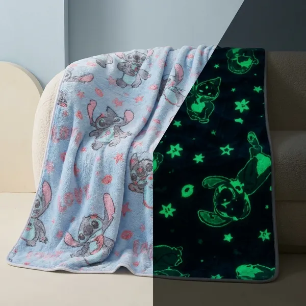 Glow_In_The_Moon_Double_Bed_Blanket_Stitch_Character_Print