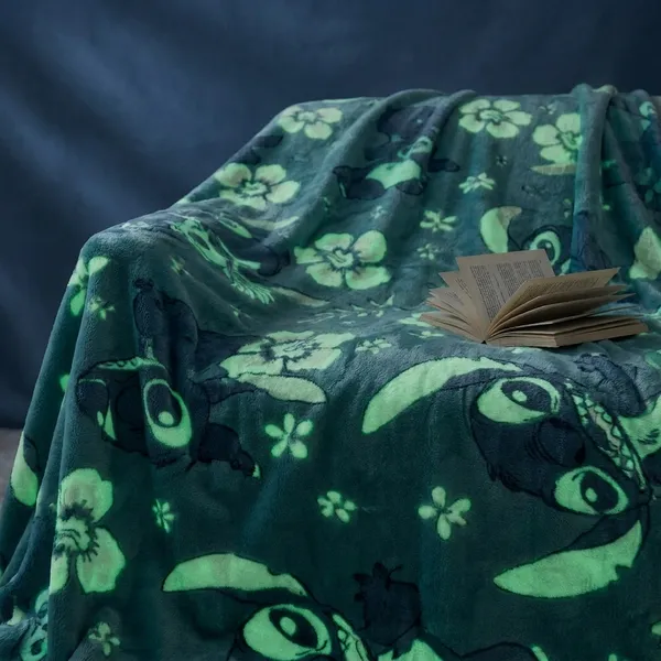 Glow_In_The_Moon_Double_Bed_Blanket_Bunny_And_Floral_Print