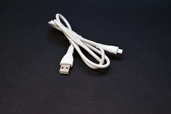 Atomas_Ap-204_Micro_Usb_Charging_Cable_-_1_Meter,_White
