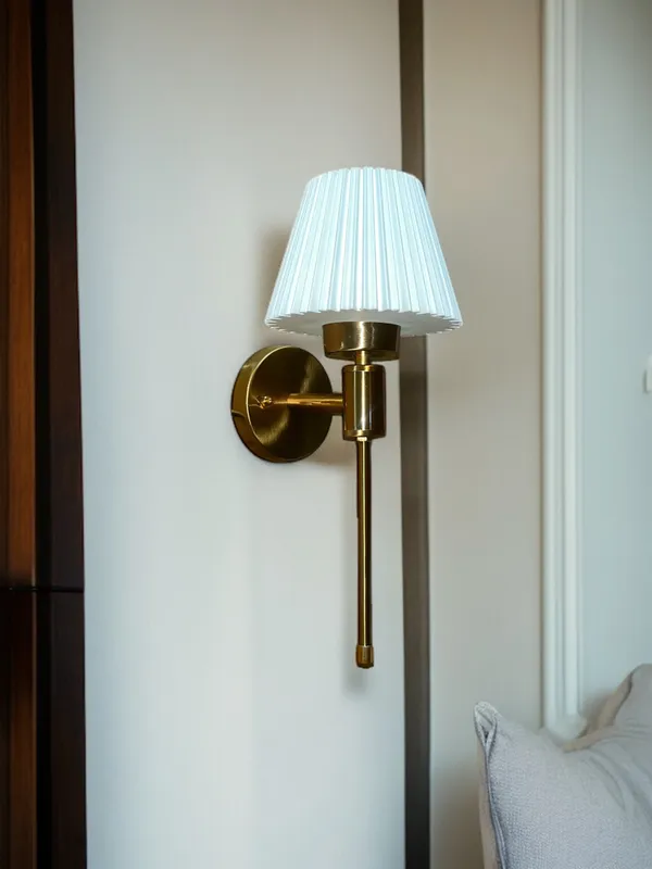Novabeam_Wall_Lamp