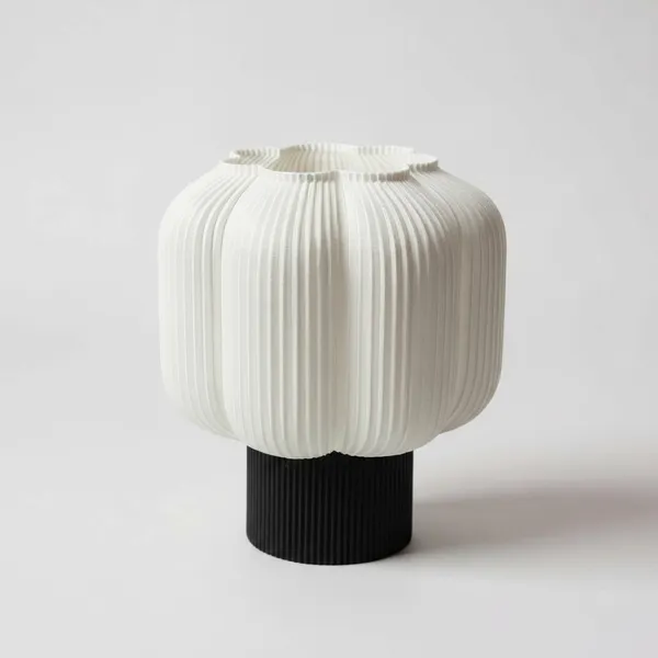 Lumina_Table_Lamp