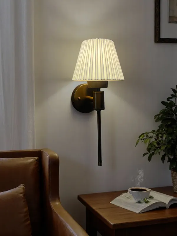Novabeam_Wall_Lamp