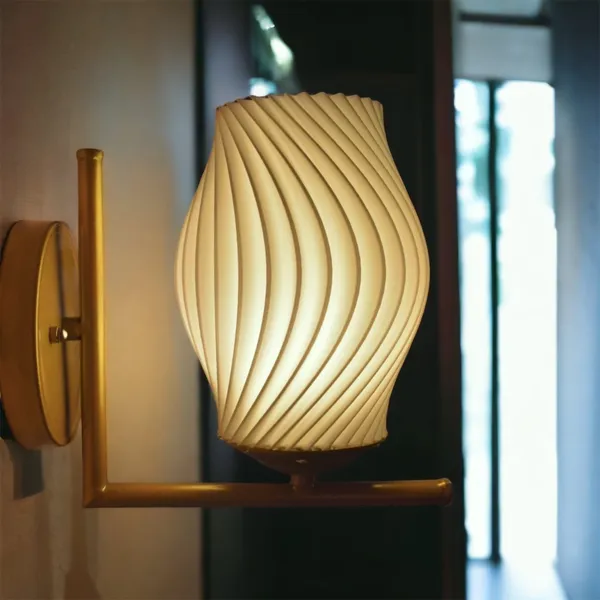 Spizler_Wall_Lamp