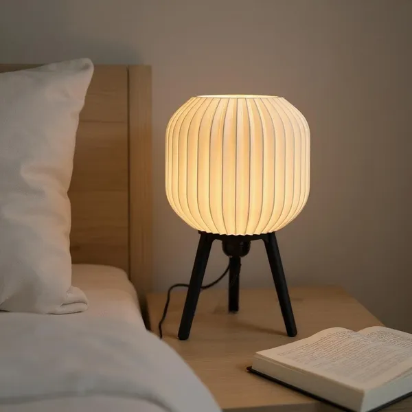Hector_Tripod_Table_Lamp