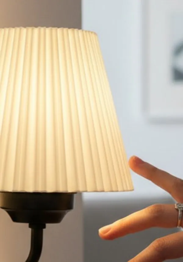 Novaglow_Wall_Lamp