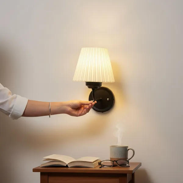 Novaglow_Wall_Lamp