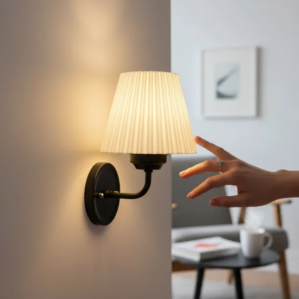 Novaglow_Wall_Lamp