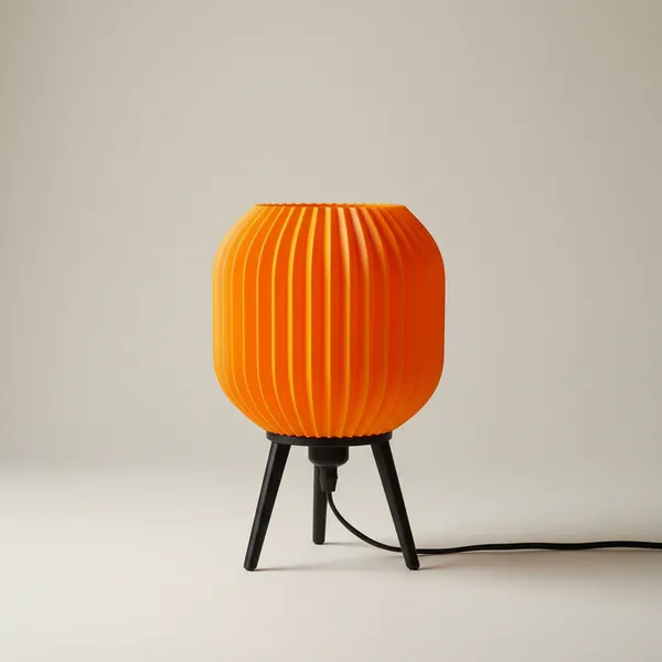 Hector_Tripod_Table_Lamp