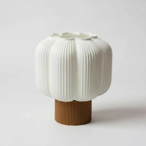 Lumina_Table_Lamp