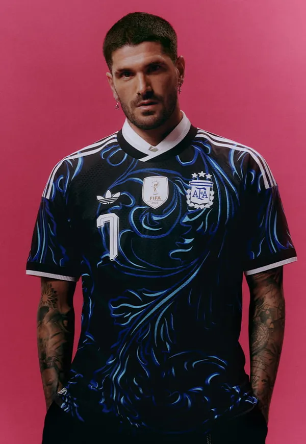 Argentina_WC_2026_Away_-_(Stadium/Master_Kit)