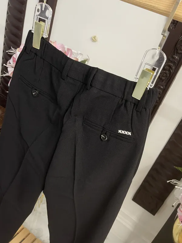 Black_Linen_-_Viscose_Pleated_Formal_Trousers_For_Men