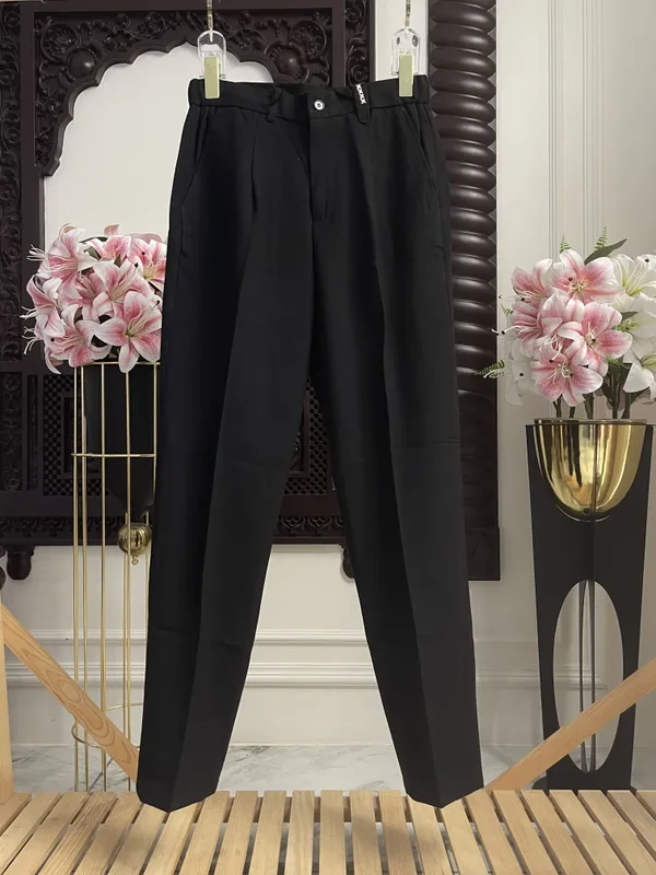 Black_Linen_-_Viscose_Pleated_Formal_Trousers_For_Men