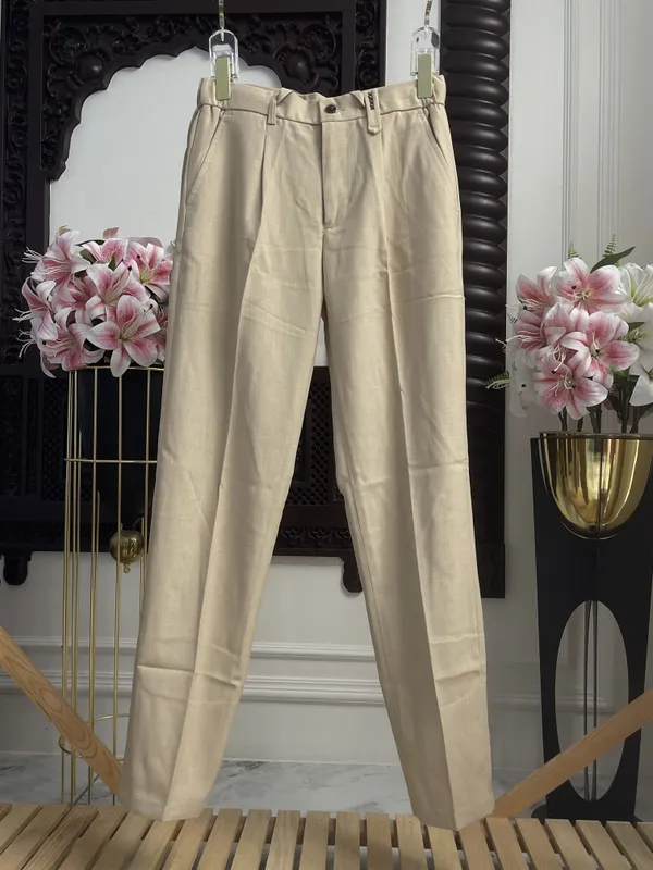 Beige_linen_Pleated_korean_Fit_Trousers_For_Men