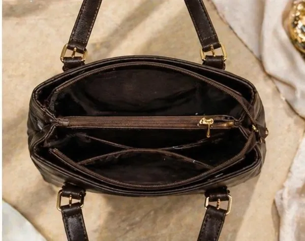 Classic_Brown_Structured_Leather_Handbag_with_Double_Handles