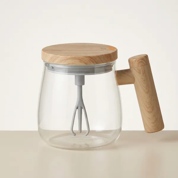 Glass_Teapot_With_Wooden_Handle_And_Built_In_Strainer