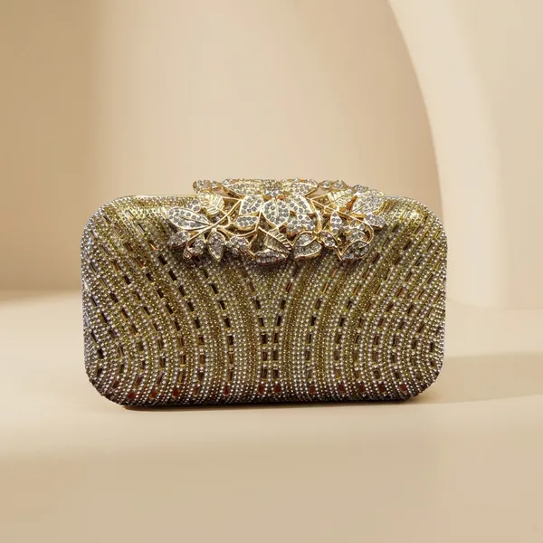 Elegant_Gold-Tone_Crystal_Embellished_Evening_Clutch_For_Women