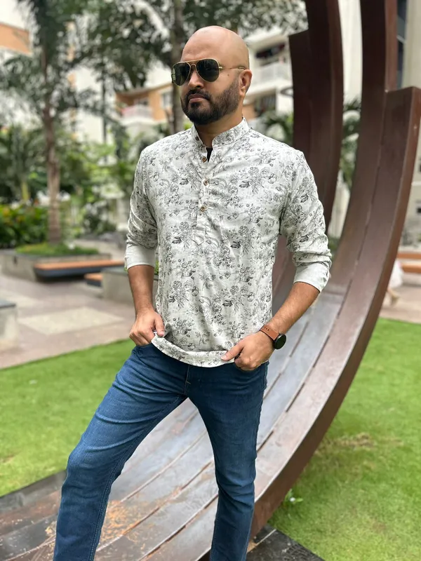 White_Floral_Print_Cotton_Kurta_For_Men